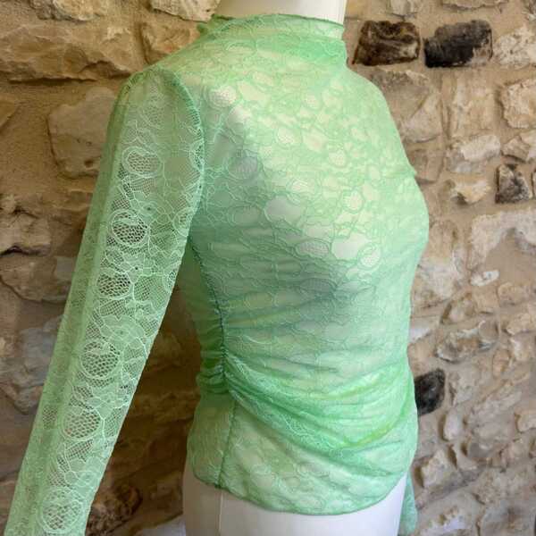 Top en dentelle vert acidulé – Image 2