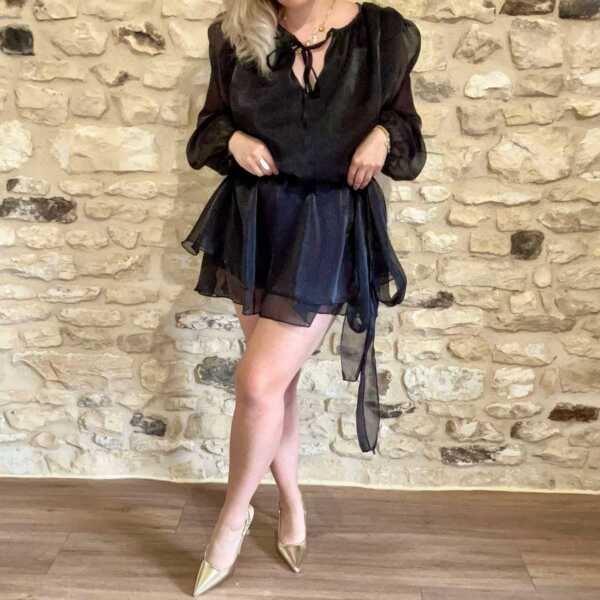 Robe courte noir irisée