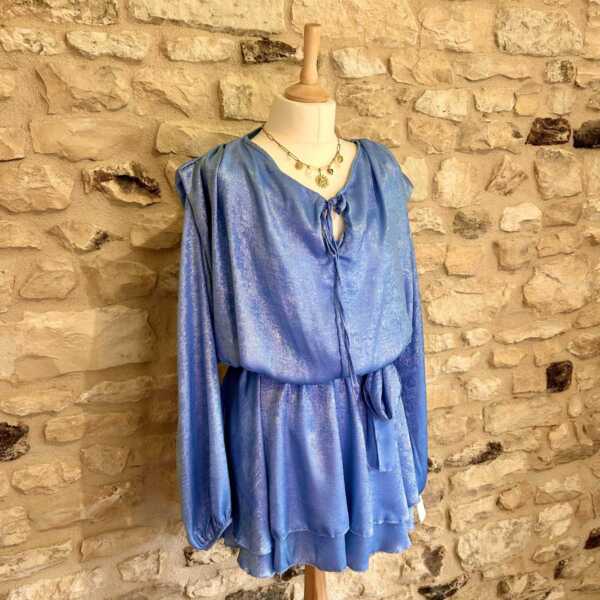 Robe courte bleu satinée – Image 2