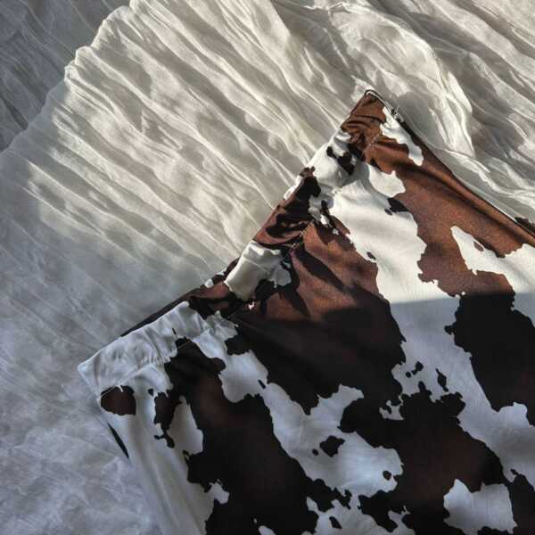 Jupe longue satinée vache – Image 2