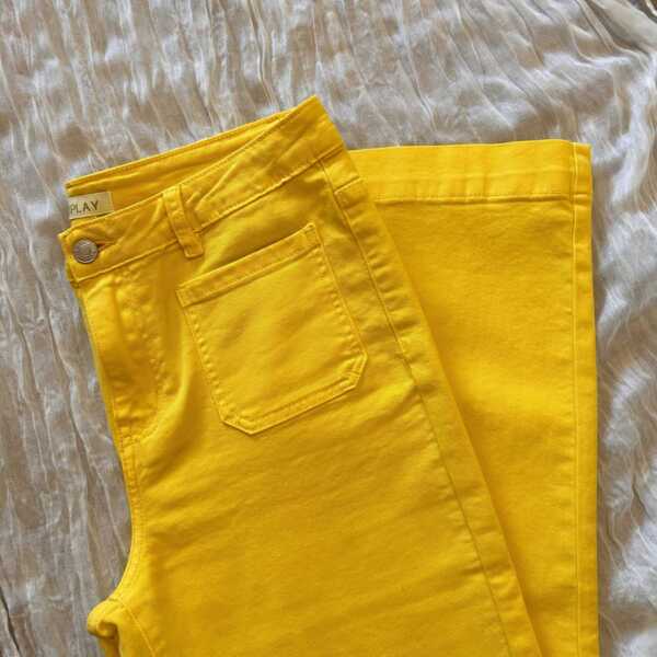Pantalon jaune soleil – Image 3